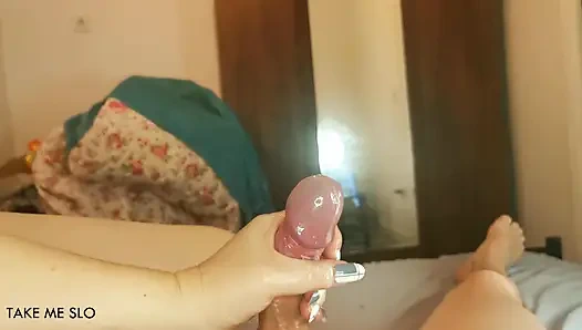 Yatmadan önce yavaş seksi ve sevgi dolu bir bakış açısı mastürbasyonu - beni ağırla
