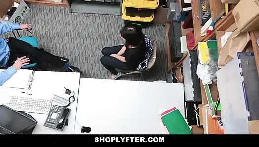 Shy Teen Penelope Reed Pounding the Security to Avoid Fine