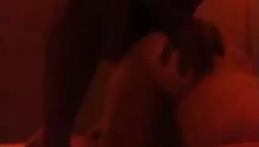 Kocasıyla geceyi sikeyim