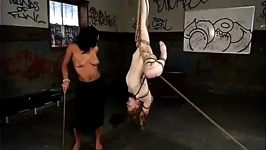 Amcık suyu kaplı muz