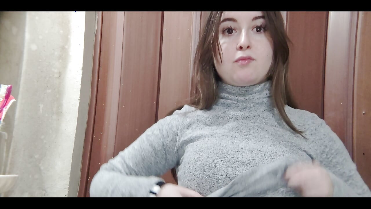 İki meme ucunda asla bu kadar fazla saç göremezsin