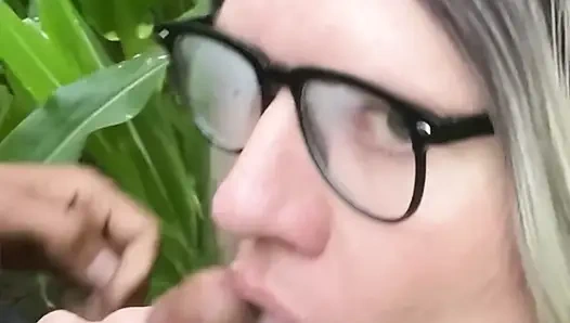 Kamu sürtük derin boğaz verir