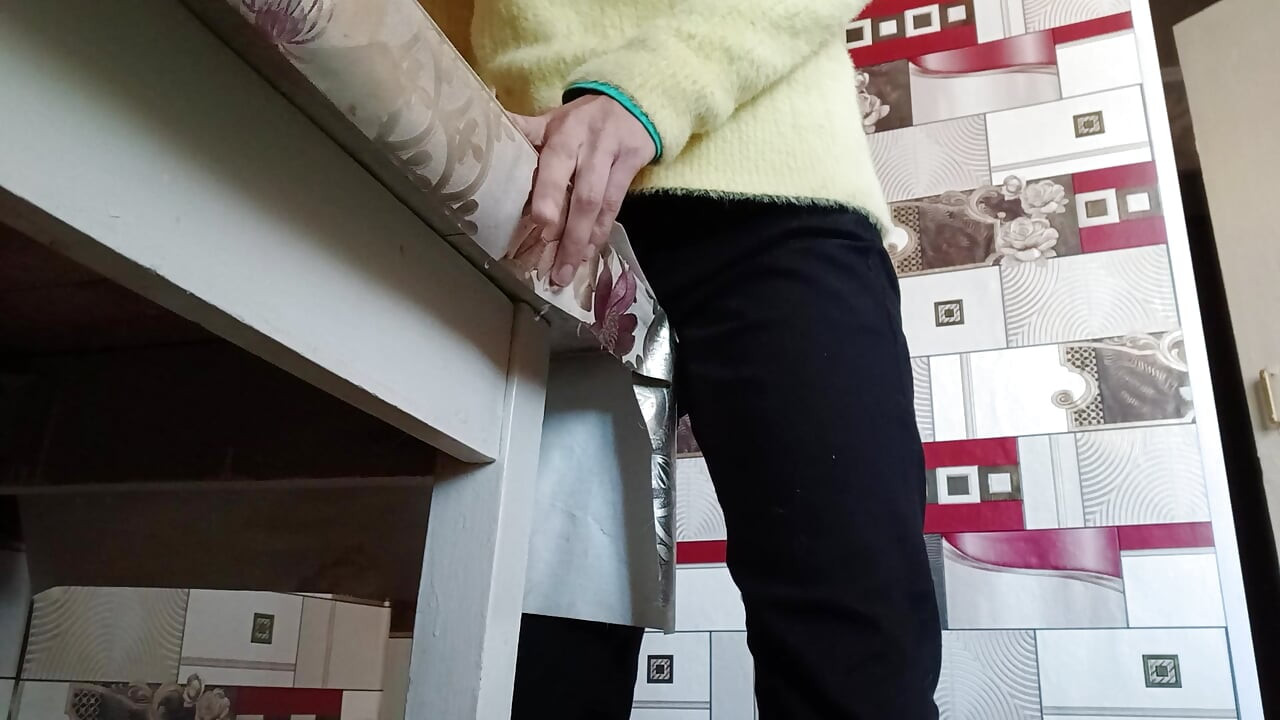 Üvey kız kardeş tek başına birden fazla orgazmla mastürbasyon yapıyor - Lesbian_Illusion