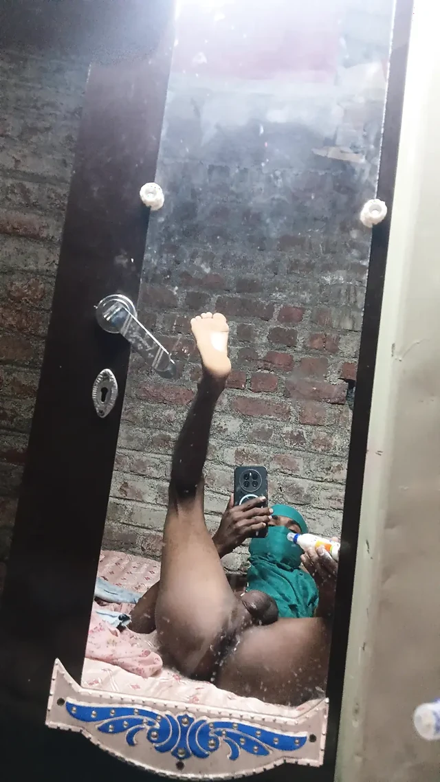 Hintli oğlan seksi