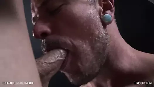 Deldi serseriler facefucking ve boşalmak yeme