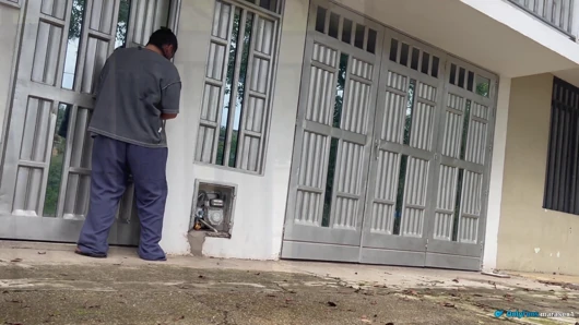 Bir yabancı günümü bölmek istedi ve sonunda ona çok iyi bir seks yaptım
