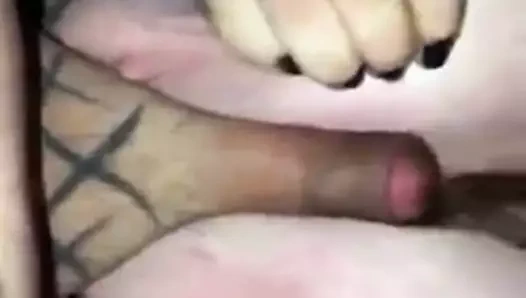 Kızım başka bir erkeği emiyor...