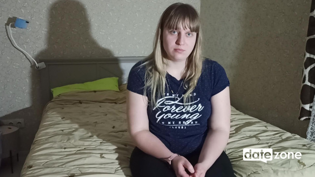 Amateur porn director meets total newbie candidate for a porn actress