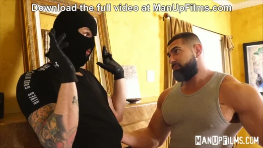 Yanlış evi mahvettin! ManUpfilms için Damien Stone ve Johnny Hill