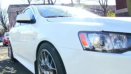 Minyon amcık edepsiz bir seks yapıyor