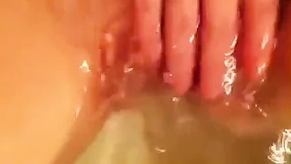 ben küvette oynarken