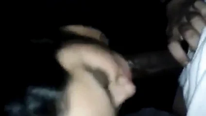 Ona bir öpücük verdi!