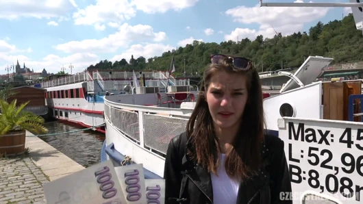 Çek sokakları - şimdiye kadarki en ürperen kız