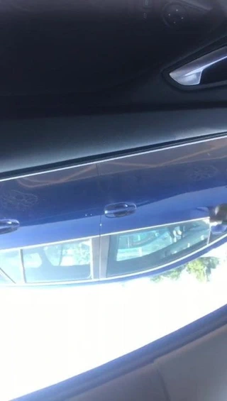 Alt karısı oyun ile kedi içinde otoyol hizmetlerinde