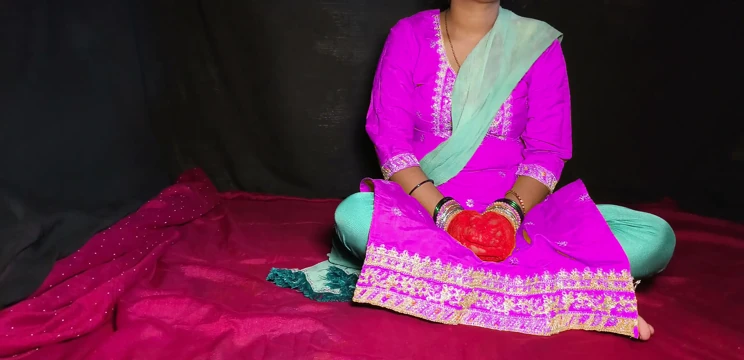 Üvey kız kardeş sert sikiş pembe şalvarlı sert anal seks desi gerçek seks