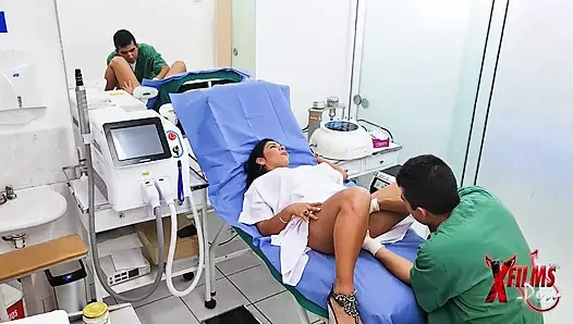 Ginecologo Se Coge a MILF Peruana Bien Buena Que Le Gusta La Polla