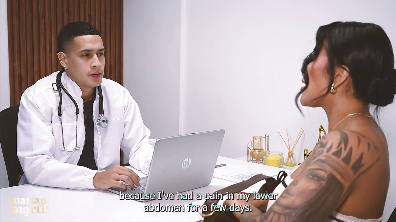 Doktor randevumda doktorun büyük yarağı tarafından sikiliyorum - Mariana Martix ve Max Betancur