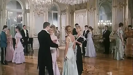 Hairy vintage pussy licking anal penetrated in the Budapest castle
