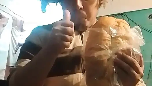 Boksörlü İsa penisini çekiyor bölüm 13