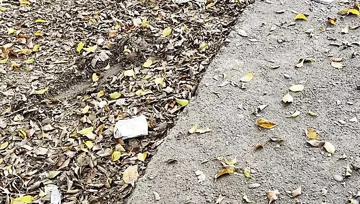 Kolombiyalı Kız Yolda Kamusal Yerde Mastürbasyon Yapıyor