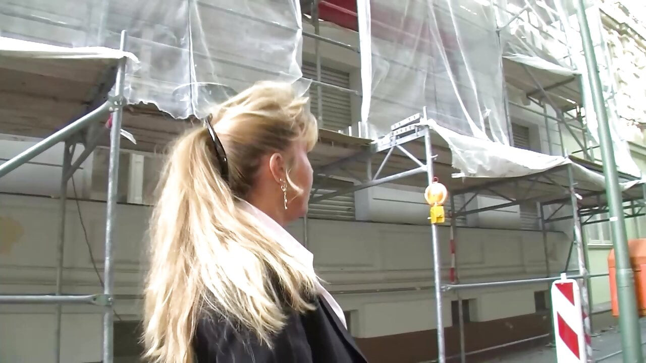 Amateurschlampe begierig auf Sex