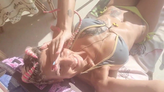 Carmen Snake - испанская стриптизерша