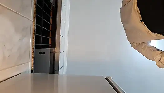 İcra kurulu başkanı ofiste tokatlandı ve götünü siktirdi.