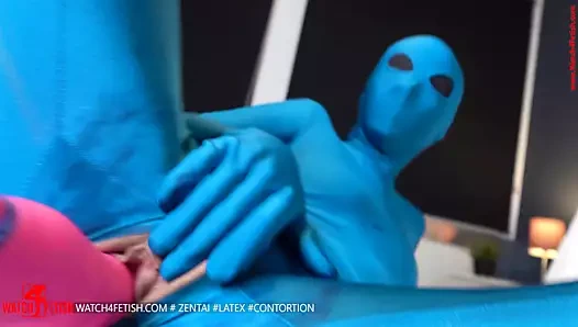 azgın zentai bebek şımarık ile ona yeni oyuncaklar için orgazm