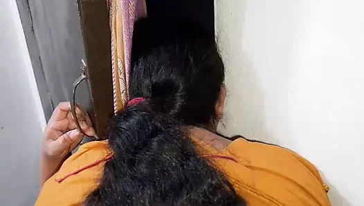 Indian Mousi ki hot bati ko us ka Ghar ja ka choda ghodi bana kar - clear Hindi audio.