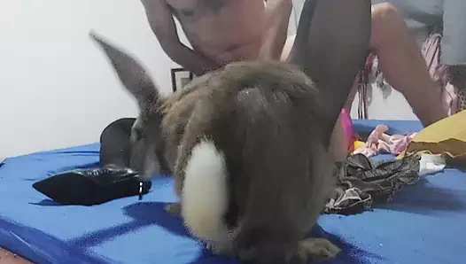 Rush - elbise, gecelik, külot, topuklu ayakkabılar ve file, oral seks, göt dilleme, edepsiz konuşma, şaplak, anal sikiş