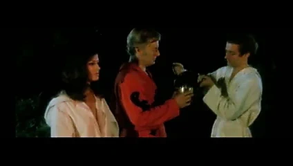 bakire cadı Vicki michelle