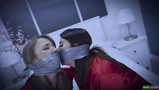 Terri ve Missy - randevu için bir adam için kavga