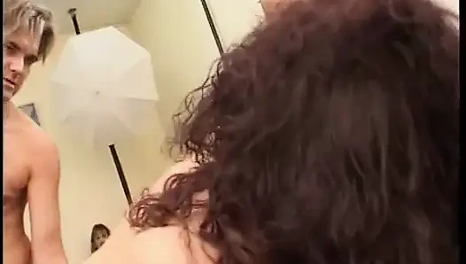 Ev Hanımının Penis Ve Boşalma Ihtiyacı Var