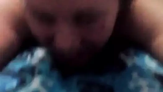 Seksi bebek sikikleri bir büyük horoz