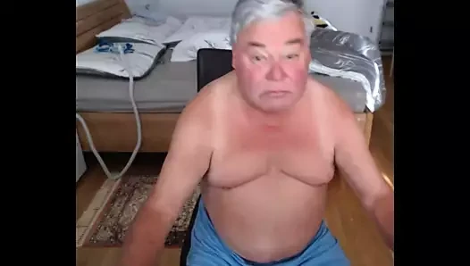 Dede kameraya boşalıyor