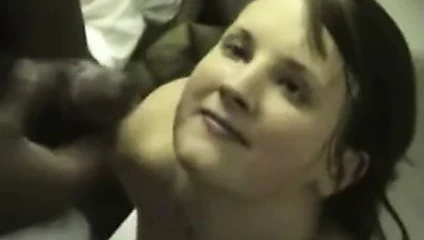 Bir eş darbeler ve birçok farklı erkek sikikleri