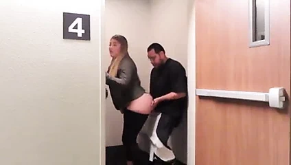 Latina ile büyük bir göt içinde tozluk yapar onun çük öfke