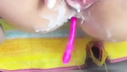 Kremsi fışkırtma orgazm