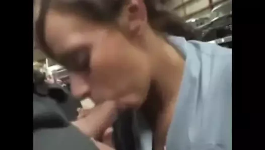 plan cul rapide dans un garage auto