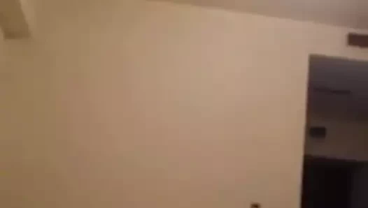 Herkes Odia'nın onu becermesi için sırada bekliyor