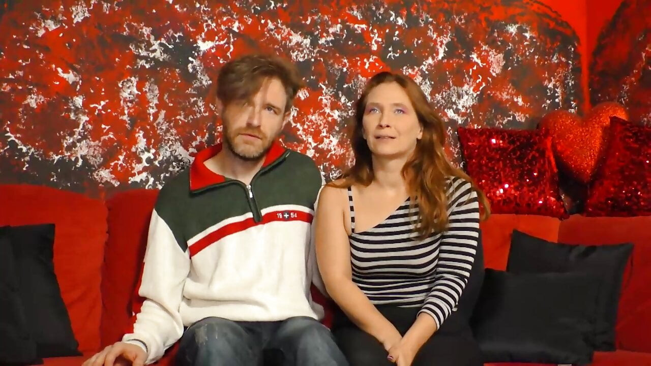 Aşk arayışı içinde seksi puma büyük bir sert horoz sürmek