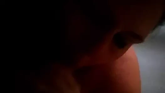 Yabancı büyük memeli iri güzel kadın iyi emiyor