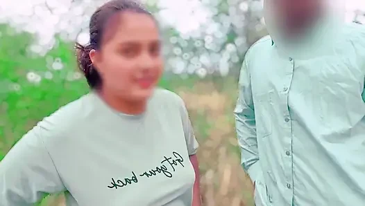 Hintli ateşli mülk satıcısı arazi satın almak için ormana gidiyor, ancak Medam büyük yarak için çok korkunç ve arazi sahipleri tarafından sikişiyor