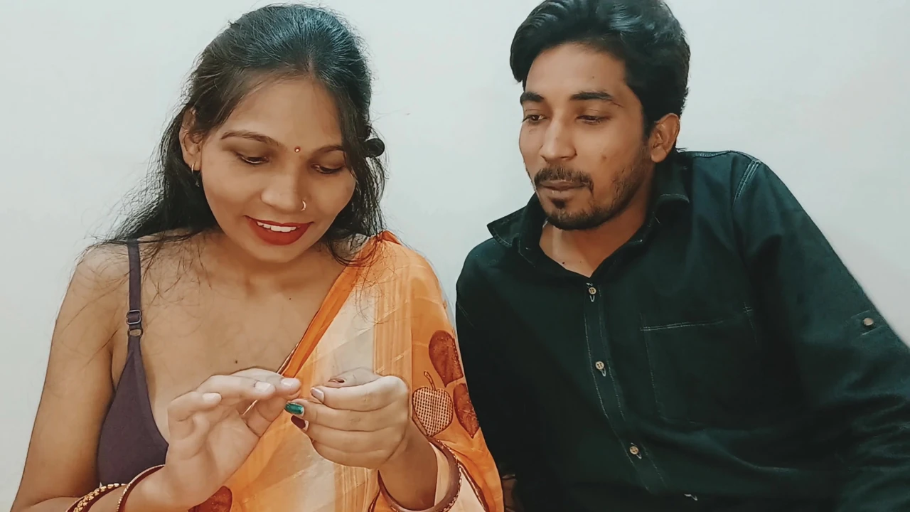 देशी गर्भवती पड़ोसन भाभी हिन्दी ऑडियो सेक्स