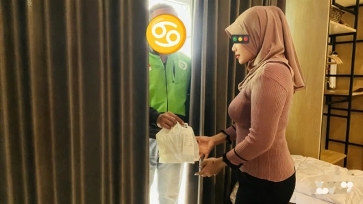 Şanslı ojol dar amcık kullanarak ödeme alıyor