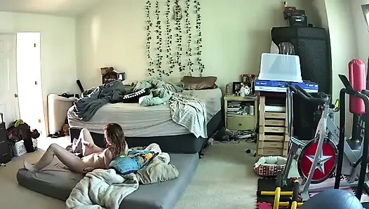 Ateşli orta yaşlı seksi kadın fışkırtırken yakalanıyor