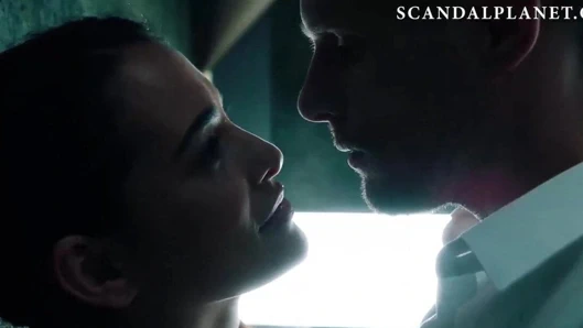 Natalie martinez çıplak sahne on scandalplanet.com