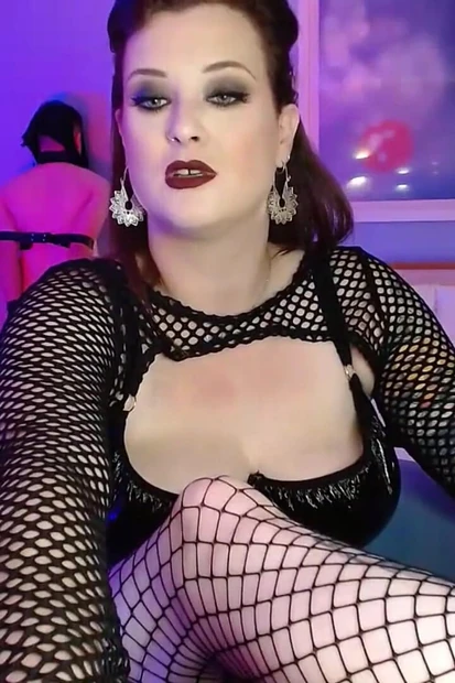 Унижены и игнорируются - прямая трансляция, Corner Time