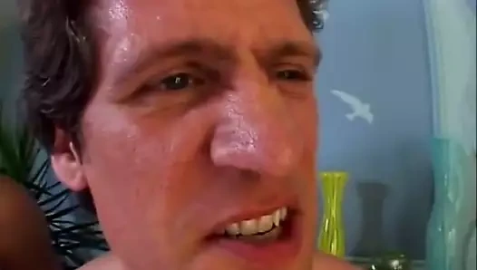 Balo kraliçeleri t.r c.s