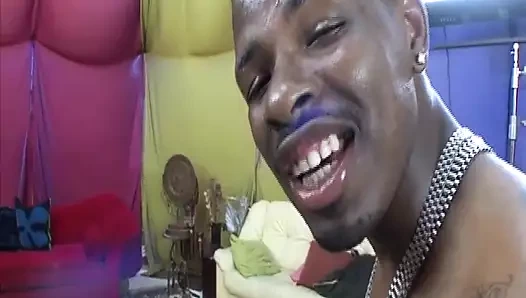 Senin büyük kıçın beni azdırıyor!